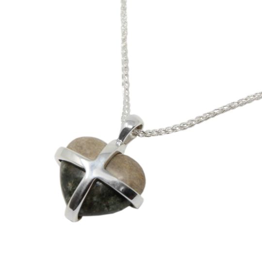 ◆STONEHENgE◆ silver heart necklace SC1636 Buy Stonehenge Sarsen And Bluestone Heart Pendant | English