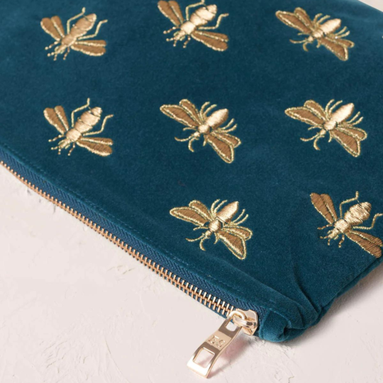 Everyday Pouch Bee Blue